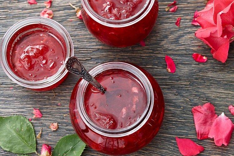 Džem z ružových lístkov s agar-agarom Džem z ružových lístkov s agar-agarom