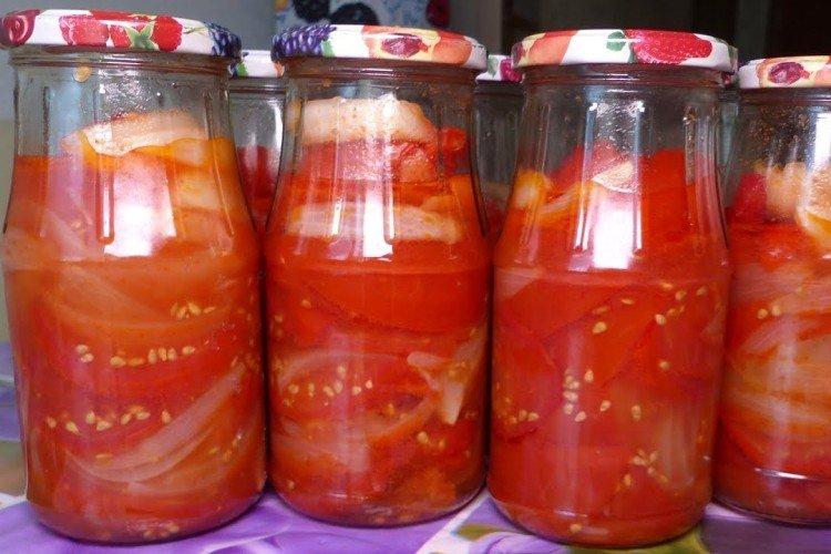Paradajkový a paprikový šalát na zimu Paradajkový a paprikový šalát na zimu
