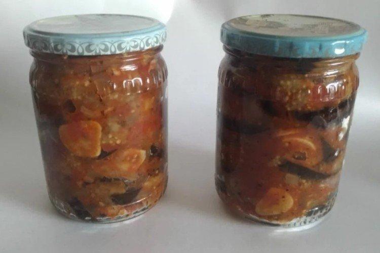 Baklažánový šalát so sušenými slivkami na zimu Baklažánový šalát so sušenými slivkami na zimu