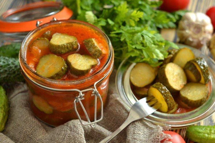 20 jednoduchých uhorkových šalátov na zimu 20 jednoduchých uhorkových šalátov na zimu