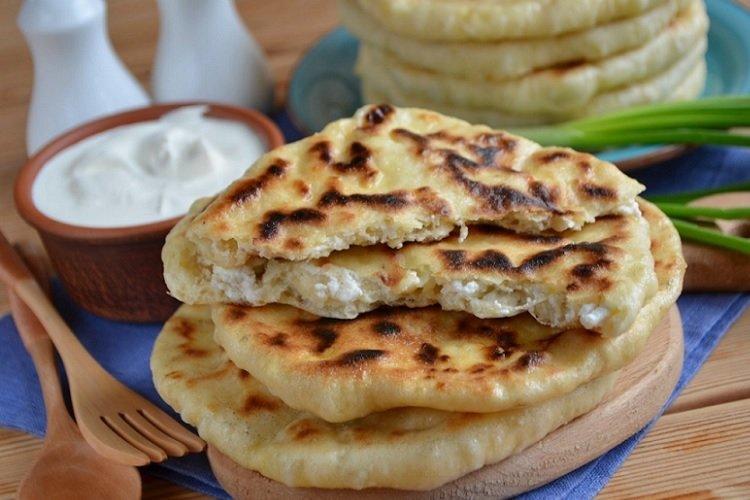 Koláče s tvarohom na panvici Koláče s tvarohom na panvici