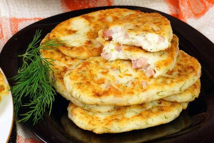 Tortilly so syrom a šunkou Tortilly so syrom a šunkou
