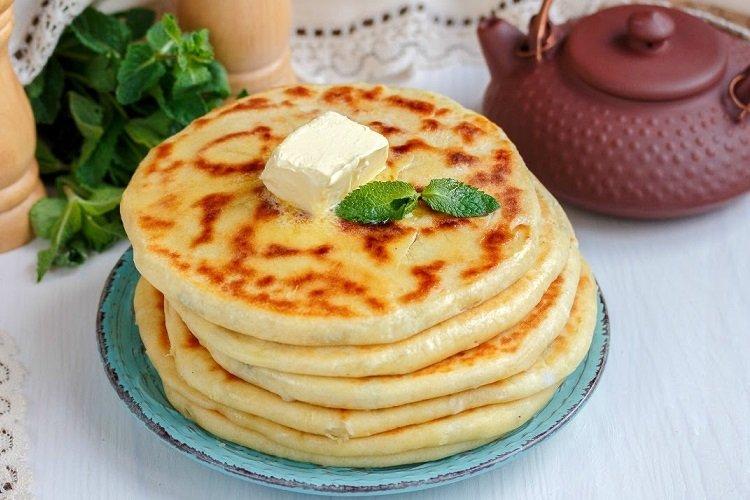 20 jednoduchých a rýchlych koláčov na kefír na panvici 20 jednoduchých a rýchlych koláčov na kefír na panvici