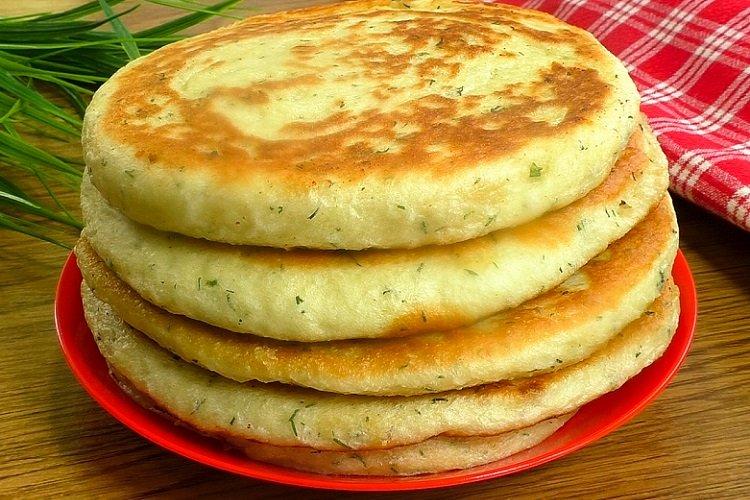Hrachové koláče na kefíre Hrachové koláče na kefíre