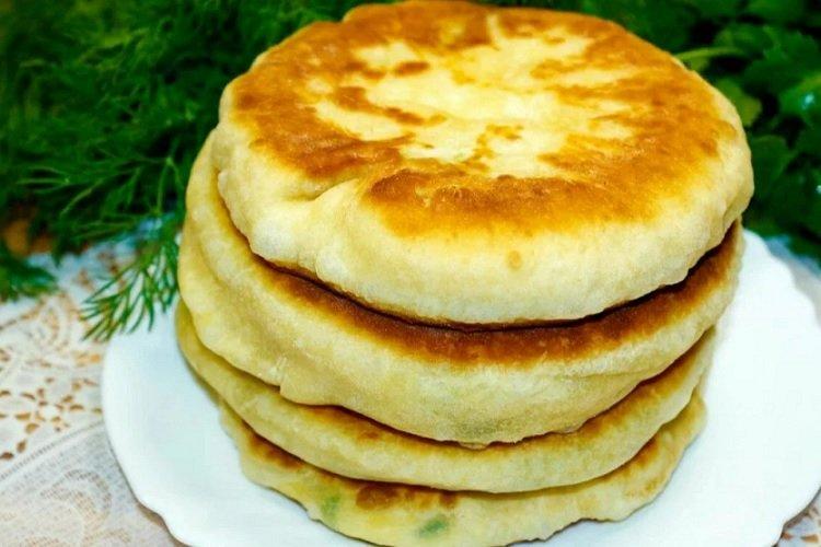 Kefírové koláče s vajíčkom Kefírové koláče s vajíčkom