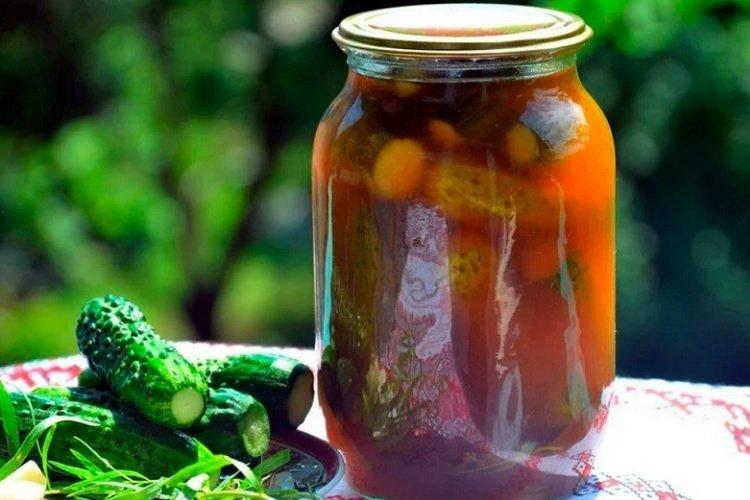 Uhorky s pikantným kečupom na zimu Uhorky s pikantným kečupom na zimu