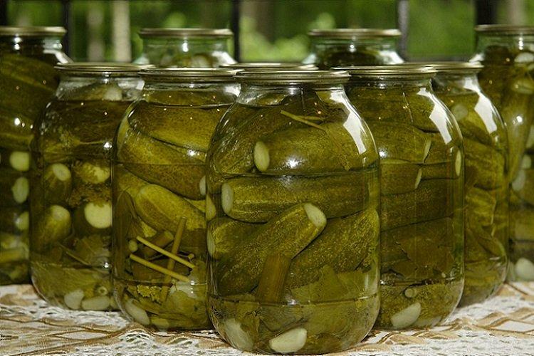 Nakladané uhorky s kyselinou citrónovou Nakladané uhorky s kyselinou citrónovou