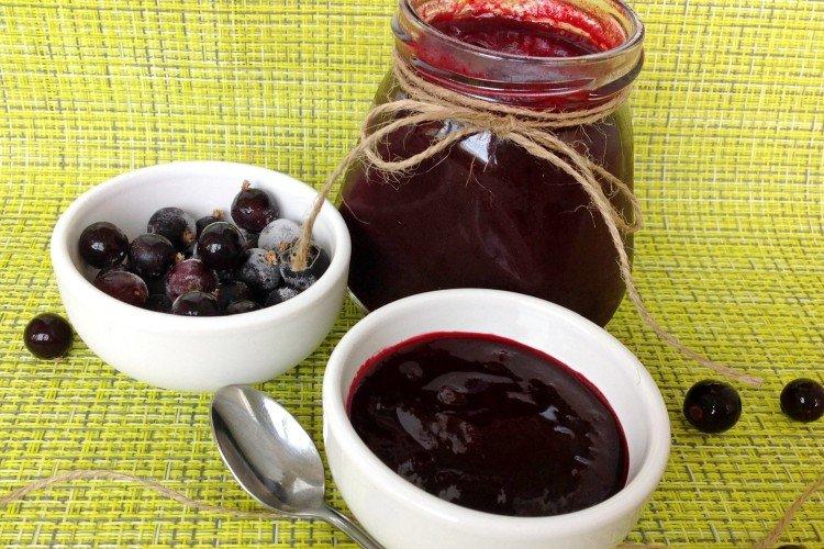 Džem z čiernych ríbezlí s pektínom Džem z čiernych ríbezlí s pektínom