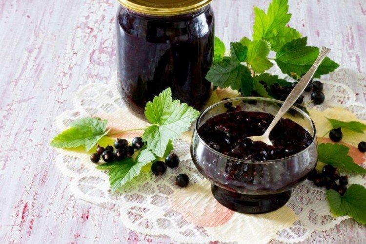 Džem z čiernych ríbezlí bez cukru Džem z čiernych ríbezlí bez cukru