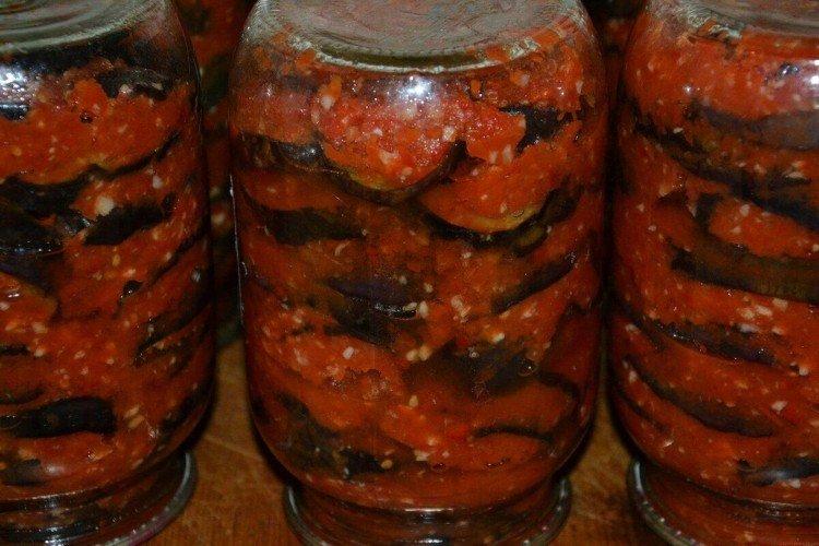 Paradajkový a baklažánový šalát na zimu Paradajkový a baklažánový šalát na zimu