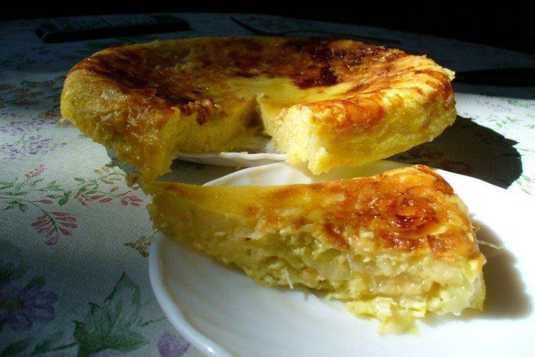 Želé kefírový koláč v pomalom hrnci Želé kefírový koláč v pomalom hrnci