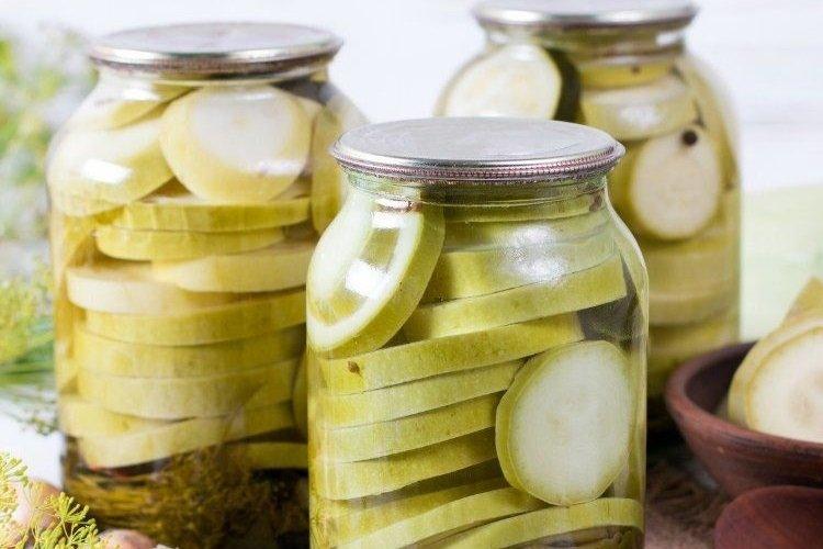 Bulharská marinovaná cuketa Bulharská marinovaná cuketa