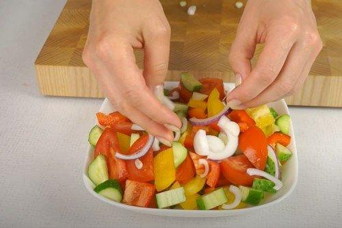 Grécky šalát - klasický recept krok za krokom Grécky šalát - klasický recept krok za krokom