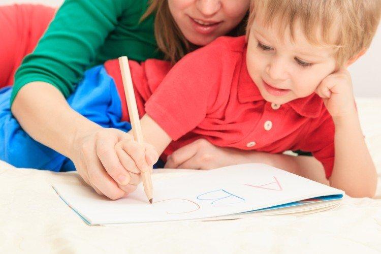 Montessori metodika - Ako naučiť dieťa čítať Montessori metodika - Ako naučiť dieťa čítať