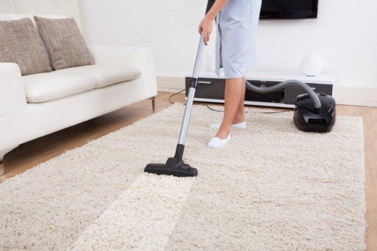 Ako vyčistiť prach z koberca doma Ako vyčistiť prach z koberca doma