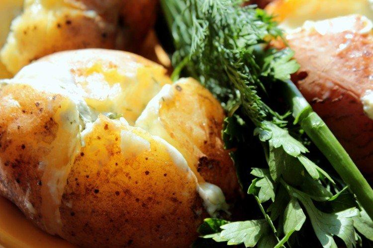 Zmačkané zemiaky so suluguni pečené v rúre - recepty Zmačkané zemiaky so suluguni pečené v rúre - recepty