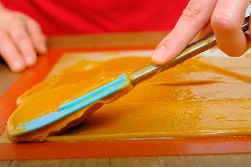 Rýchly medový koláč bez valcovania - recept krok za krokom Rýchly medový koláč bez valcovania - recept krok za krokom