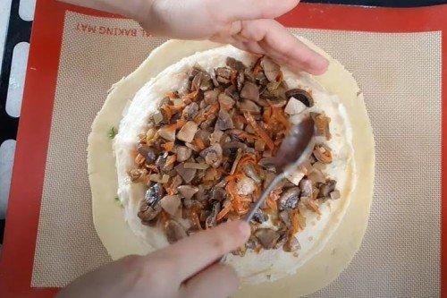 Viacvrstvové kura s niekoľkými druhmi náplne - recept krok za krokom Viacvrstvové kura s niekoľkými druhmi náplne - recept krok za krokom