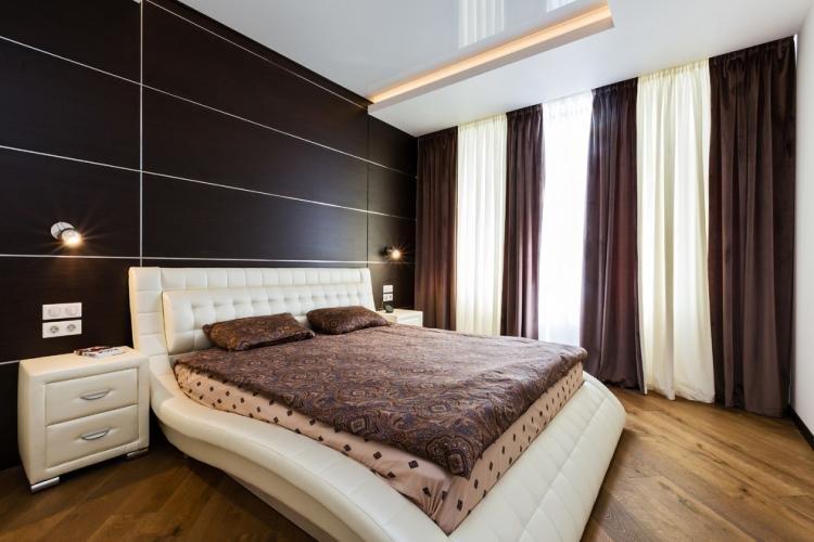 Dvojúrovňové strešné stropy v spálni Dvojúrovňové strešné stropy v spálni