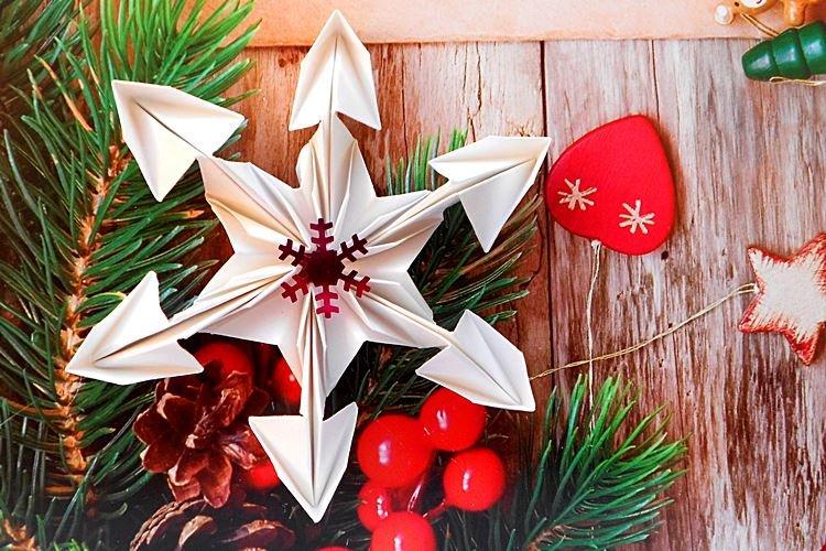 DIY volumetrická papierová snehová vločka - fotografie a nápady DIY volumetrická papierová snehová vločka - fotografie a nápady