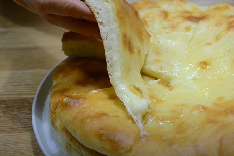 Osetský koláč so syrom a zemiakmi - recept krok za krokom s fotografiou Osetský koláč so syrom a zemiakmi - recept krok za krokom s fotografiou