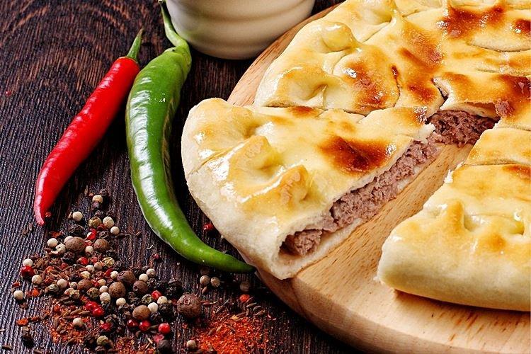 Osetský koláč s hovädzím mäsom a koriandrom - recepty Osetský koláč s hovädzím mäsom a koriandrom - recepty
