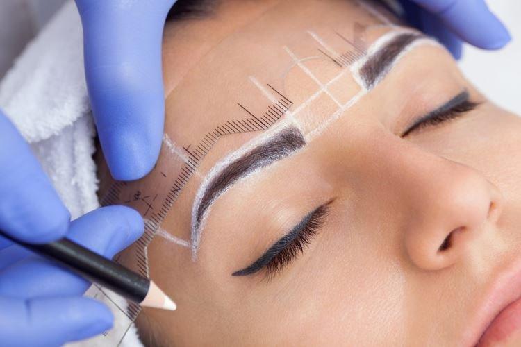 Výber tvaru obočia - permanentný make -up obočia Výber tvaru obočia - permanentný make -up obočia