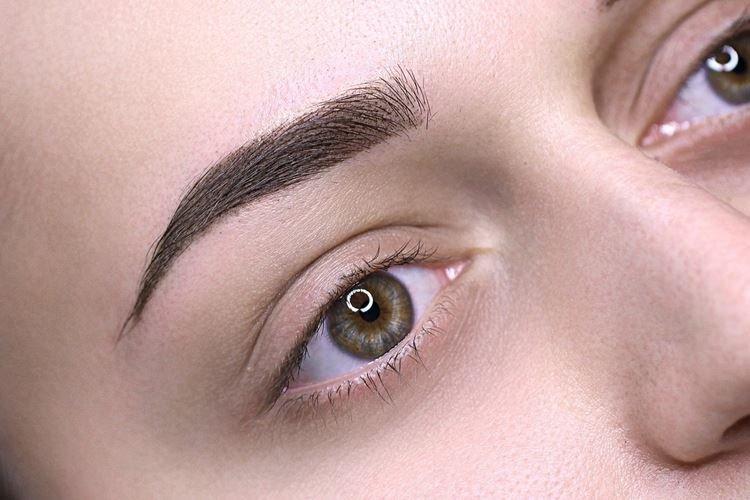 Kombinovaná technika - Permanentný make -up obočia Kombinovaná technika - Permanentný make -up obočia