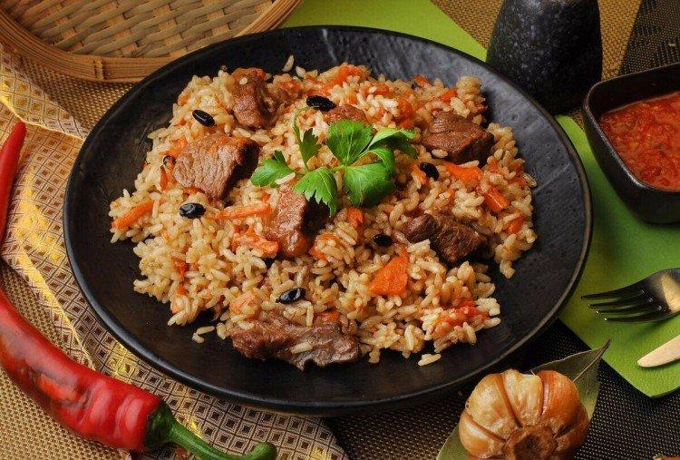 Bravčový pilaf na panvici - recepty Bravčový pilaf na panvici - recepty