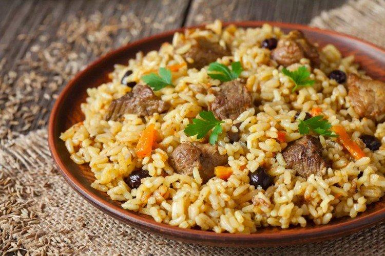 Bravčový pilaf v pomalom hrnci - recepty Bravčový pilaf v pomalom hrnci - recepty