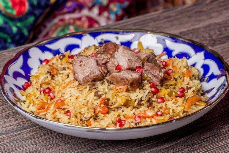 Bravčový pilaf s granátovým jablkom - recepty Bravčový pilaf s granátovým jablkom - recepty