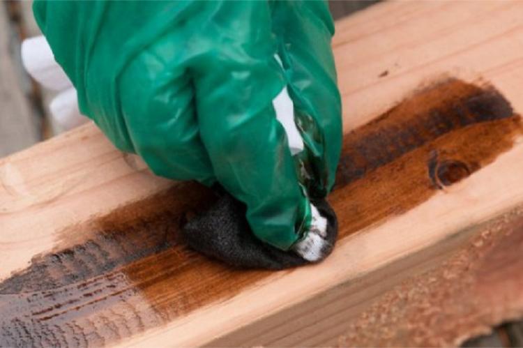 Originálny tyčový svietnik - DIY drevený svietnik Originálny tyčový svietnik - DIY drevený svietnik