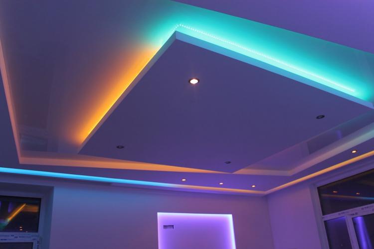 LED pásy - Osvetlenie a osvetlenie sadrokartónového stropu LED pásy - Osvetlenie a osvetlenie sadrokartónového stropu