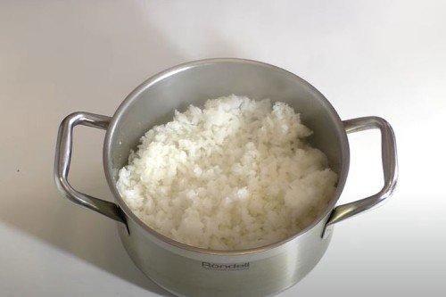 Pikantná rolka s krevetami doma - recept krok za krokom Pikantná rolka s krevetami doma - recept krok za krokom