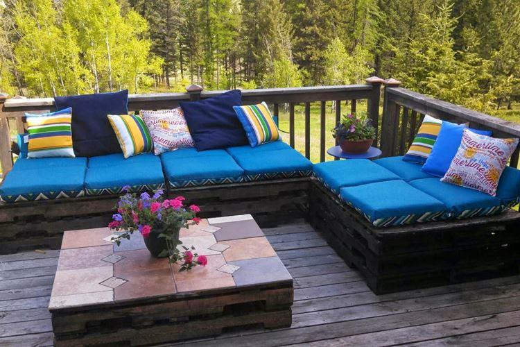 Garden furniture from pallets for summer cottages (60 photos)