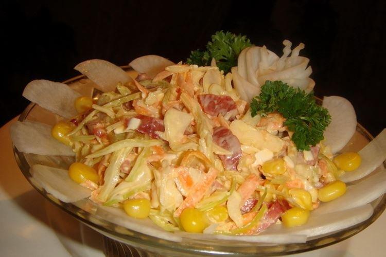 Údená klobása a kapustový šalát - recepty Údená klobása a kapustový šalát - recepty