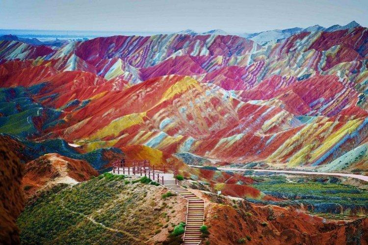 Farebné skaly Zhangye Danxia, Čína - najkrajšie miesta na svete Farebné skaly Zhangye Danxia, Čína - najkrajšie miesta na svete