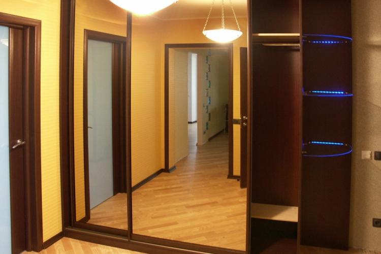 Posuvná skriňa na chodbe - modely a fotografie Posuvná skriňa na chodbe - modely a fotografie