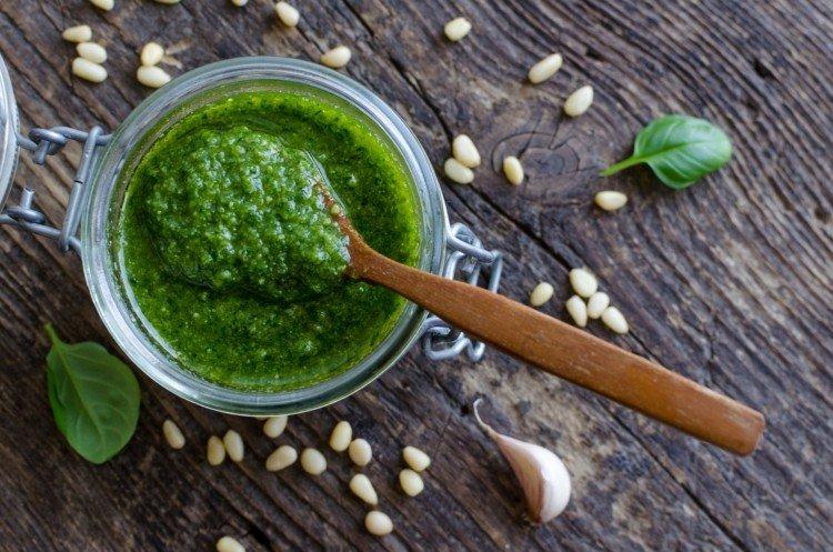 Rukola a špenátové pesto omáčka - recepty doma Rukola a špenátové pesto omáčka - recepty doma