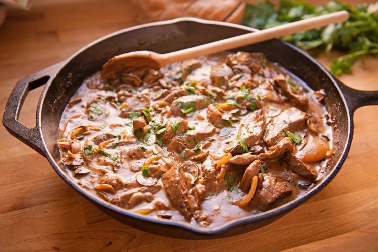 Hovädzí stroganoff - Druhé kurzy pre recepty každý deň Hovädzí stroganoff - Druhé kurzy pre recepty každý deň