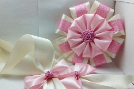 DIY ribbon bows: 8 step-by-step ideas