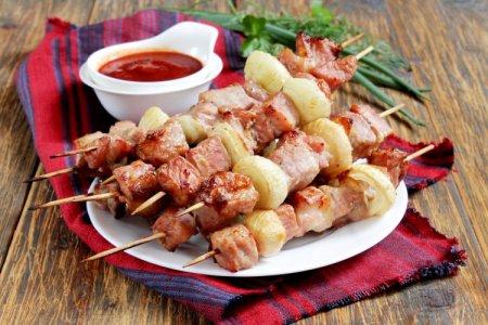 Brochettes au four sur brochettes : 10 bonnes recettes