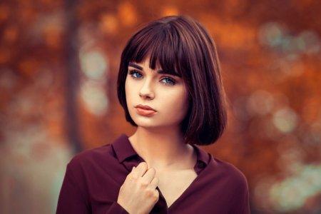 Forms and types of bangs: what are there, how to choose according to the shape of the face