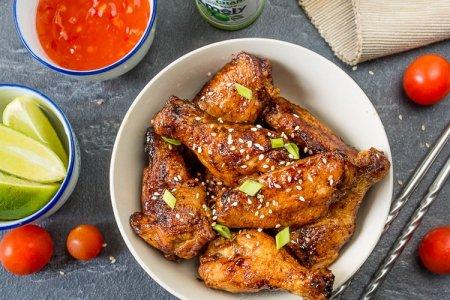 12 recipes for tender chicken wings in a pan