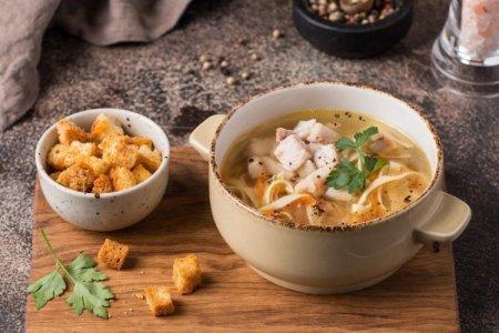 20 soupes au poulet pour les gourmands