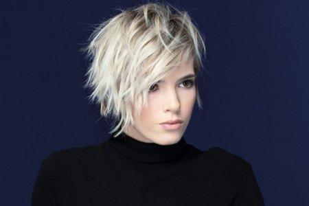 Women's haircuts that do not require styling: types, names and photos