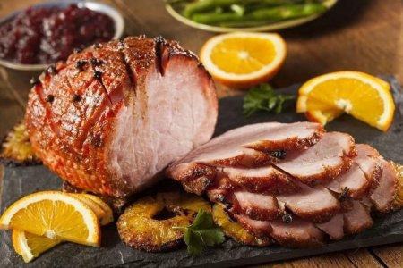 Pork leg in the oven: 15 simple and delicious recipes