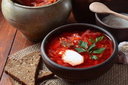 Chicken borscht: 15 simple and hearty recipes