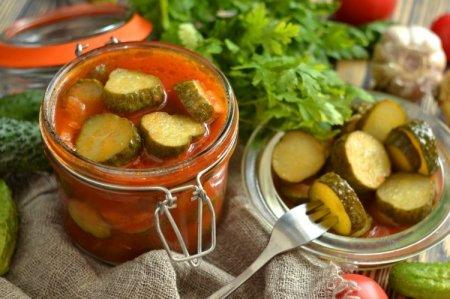 20 salades de concombre simples pour l'hiver