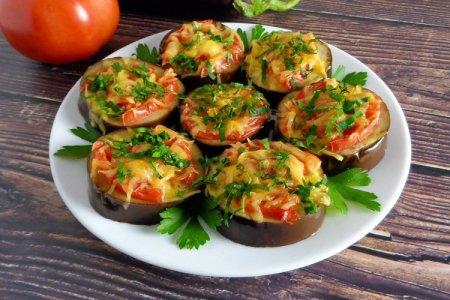 15 grandes recettes d'aubergines aux tomates et à l'ail